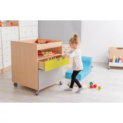 Cubo hangszerszekrény hangszerekkel